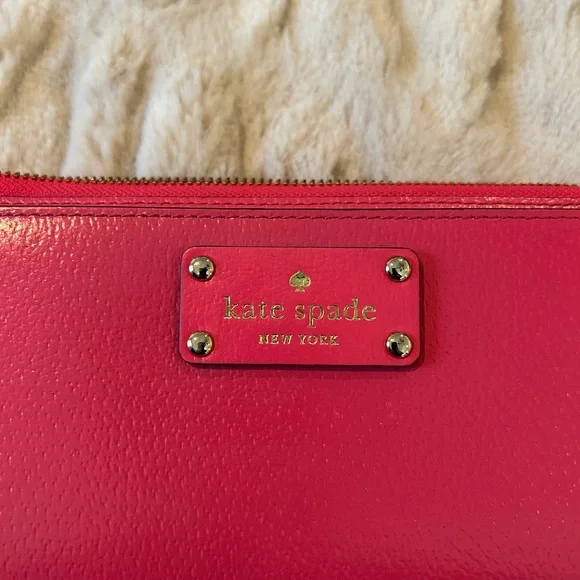 Kate Spade Pink Wallet - Picture 4 of 9